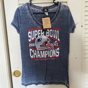 NWT New England Patriots tshirt